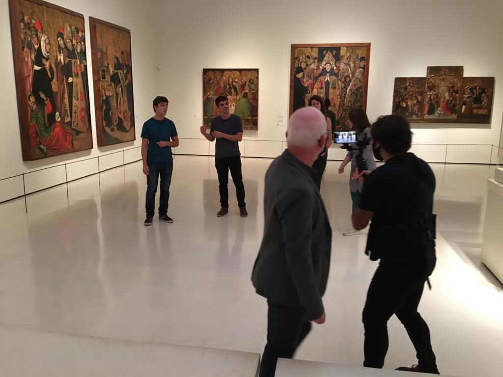 3CatCorporatiu's tweet photo. Aquest dissabte, darrere del @FAQSTV3, el @MuseuNac_Cat com mai l'has vist. 
Una visita al museu, especial i sorprenent, enregistrada per un equip de @tv3cat durant l'última setmana de setembre  #amblacultura 

➡️ https://t.co/l5WMtSCSoc https://t.co/jcVSy1bbRN