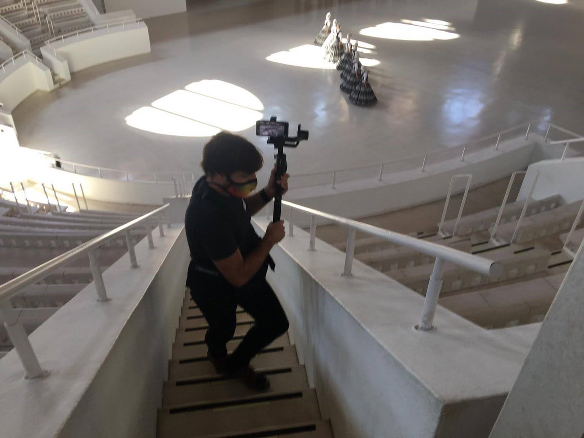 3CatCorporatiu's tweet photo. Aquest dissabte, darrere del @FAQSTV3, el @MuseuNac_Cat com mai l'has vist. 
Una visita al museu, especial i sorprenent, enregistrada per un equip de @tv3cat durant l'última setmana de setembre  #amblacultura 

➡️ https://t.co/l5WMtSCSoc https://t.co/jcVSy1bbRN