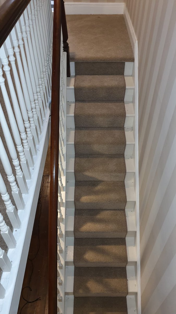 CarpetMan_AMC's tweet photo. Another beautiful installation of @cormarcarpets Apollo Plus Stepping Stone, whipped and fitted by our expert fitters
.
#albionmillcarpets #tameside #carpetshop  #staircarpet #stairrunnercarpet #staircarpetideas #carpetshop #smallbusiness #familybusiness #supportsmallbusiness https://t.co/5Kqh52nvKn