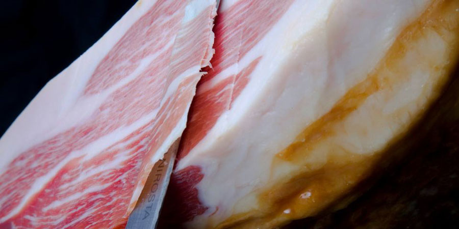 Gana un Jamón Gran Reserva de <a href="/laventatabanera/">La Venta Tabanera</a> y un décimo del número 41056, para el Sorteo del Niño. Envíanos una receta navideña con productos del cerdo a info@mrcampogrande.com, antes del 29 de diciembre. Anunciaremos el ganador en <a href="/ValladolidSER/">Radio Valladolid</a>, el día 30 sobre las 13:15 h.