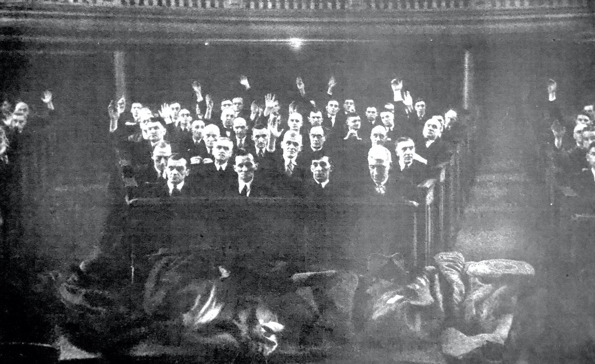 Voting was done by a show of hands, with the votes then referred back to the  @DurhamMiners Association lodges for confirmation - a “double democratic check” as the Picture Post put it. (5/10)