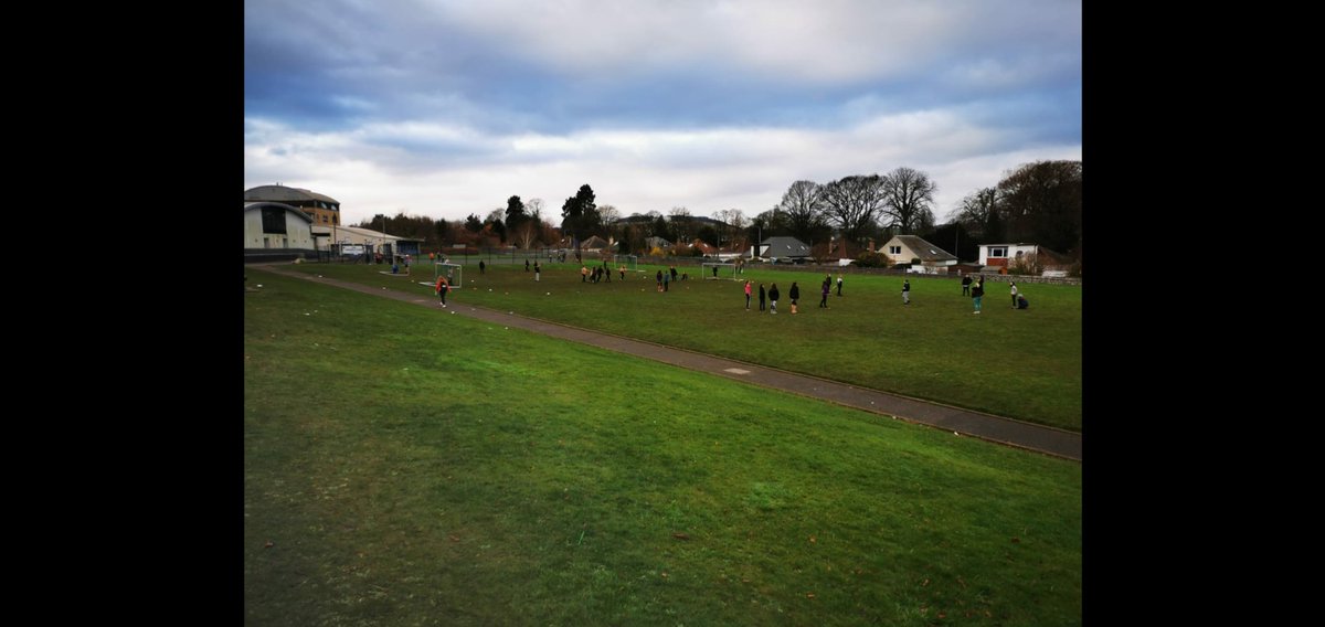 Bellbaxter_hwb's tweet photo. Amazing to have our Sports Leaders giving up their free time today to support S1 PE #Tougherness #Excellence #creatingthenextgeneration https://t.co/gj7cGyzwrW