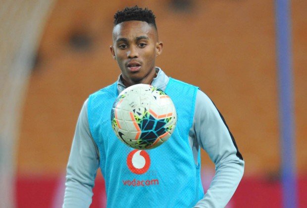 African_Insider's tweet photo. 🇿🇦🇳🇱 Nkosingiphile Ngcobo (21, FW) &amp; Njabulo Blom (20, DF) are set to attend an Ajax Amsterdam trial in January. 

The Kaizer Chiefs duo are some of the best prospects in South Africa, and will surely follow the path of Lassina Traoré from PSL to Eredivisie. https://t.co/5PC7g2Xbjw