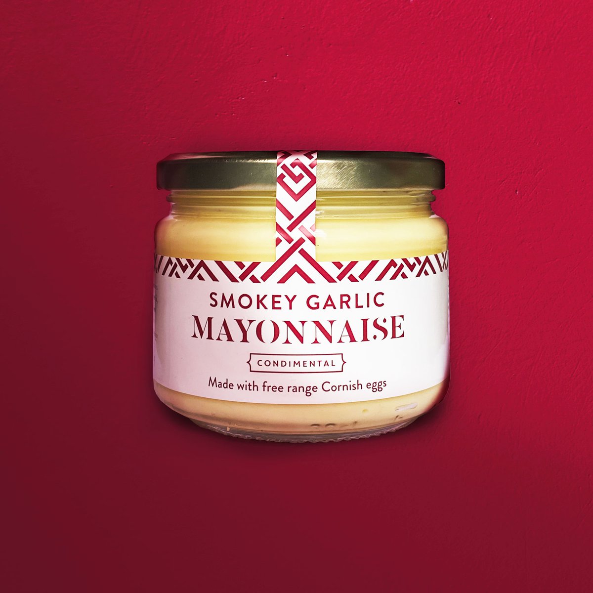 I N T R O D U C I N G : Smokey Garlic Mayo! Our newest mayonnaise is rich and indulgent with a delicious smokey-garlic taste - the perfect partner for your pizza crusts! 😋  Buy it now on our website cornishketchup.co.uk