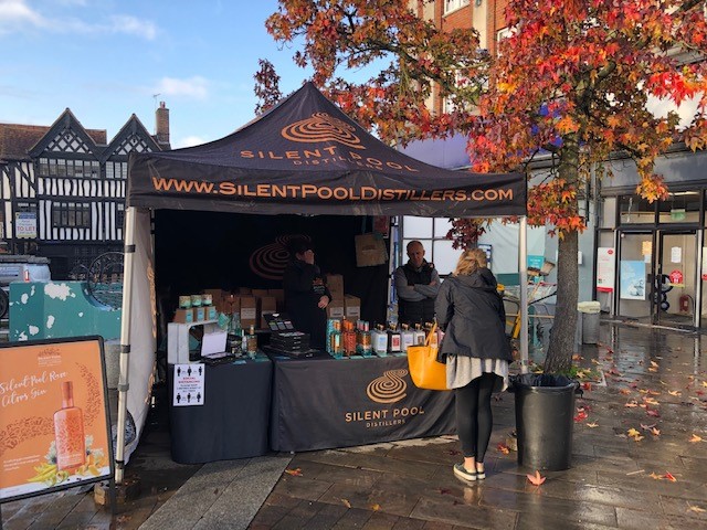 MoleLocal's tweet image. The Artisan Market is in #Leatherhead today. Come and get some essentials (including cake!).