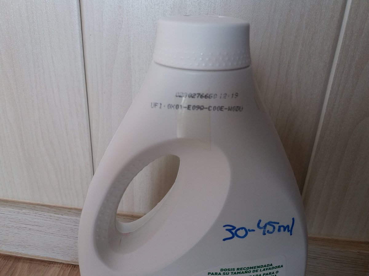 martisoriano's tweet photo. #SetmanaEuropea de #PrevenciódeResidus #EWWR2020 👇 
/ bossa per al pa i carmanyola per entrepà
/ bossa reconvertida per la fruita
/ detergent d'#ebrebio amb envàs reutilitzat
/ ampolla d'aigua de vidre reutilitzable 
Evitem plàstics🛑!
 #AmpostaResidu0 @EvaMataSendra @JForaste https://t.co/zzcNkgmexd