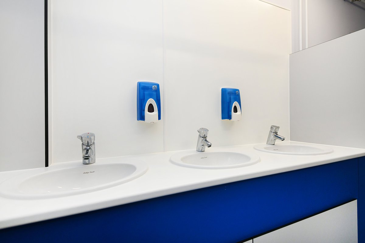 ArcherBCLtd's tweet photo. We seem to have completed quite a few toilet refurbishments this year, but these came out particularly well! https://t.co/2dnPxG7gUy