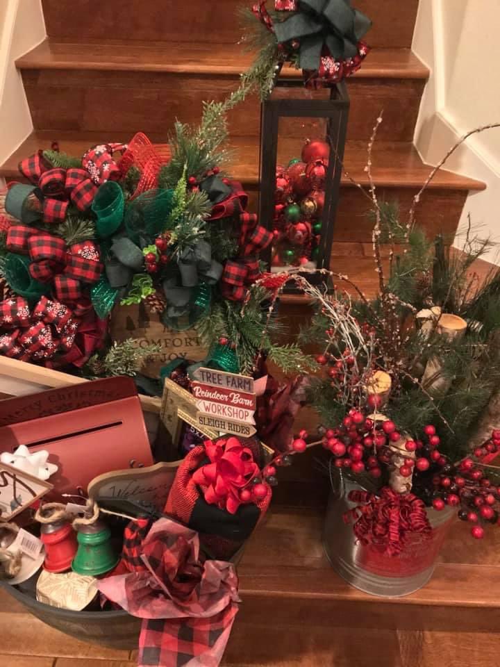 2021projectgrad's tweet photo. On the 6th Day before the Taylor Holiday Home Tour...enjoy some Black Friday shopping with our Silent Auction items. Sharing a few of our 23 items - let me know if you want to make a bid!
And Let us know if you need Home Tour tickets. 

💙🎓💙🎓💙🎓💙🎓💙🎓💙🎓💙
Please share. https://t.co/as04ODGGuO