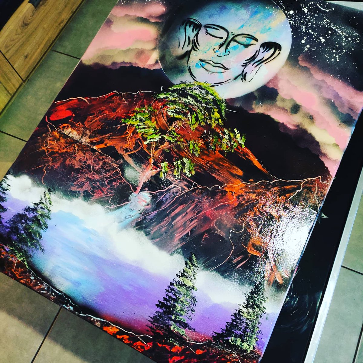 ADCHE26's tweet photo. Hello pour le black friday je fais des promo ! 

Feuille A4 : 10€
Tableau - 50cm :20€
Tableau + 50cm :50€
Frais de port offert pour 30€ https://t.co/G3LIUjSEFO