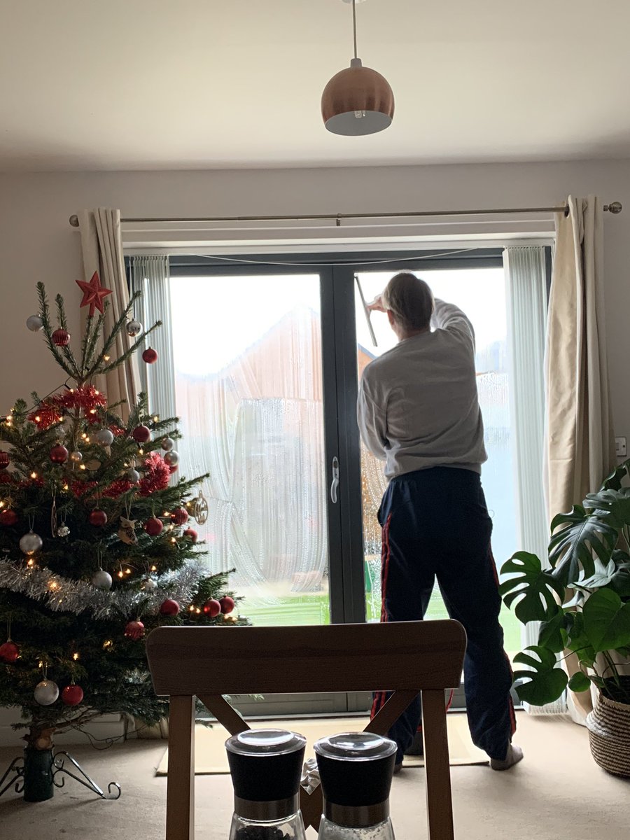 RachHere's tweet photo. The perks of being engaged to a retired window cleaner  #onceayear https://t.co/Pj8c8l5Ilj