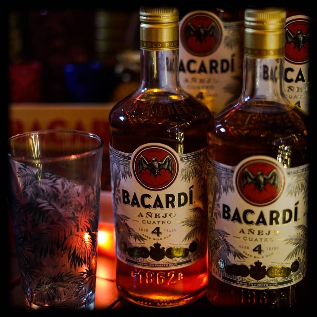 It's #BlackFriday and that means plenty of #RumDealAlert options. 1st up is the @Bacardi #Anejo #Cuatro #Gift #Pack which, along with the excellent 40% ABV 4 year old #Bacardi #Rum also includes a really good quality #LimitedEdition #Highball #Glass. Cur… instagr.am/p/CIGW3NsFCC-/