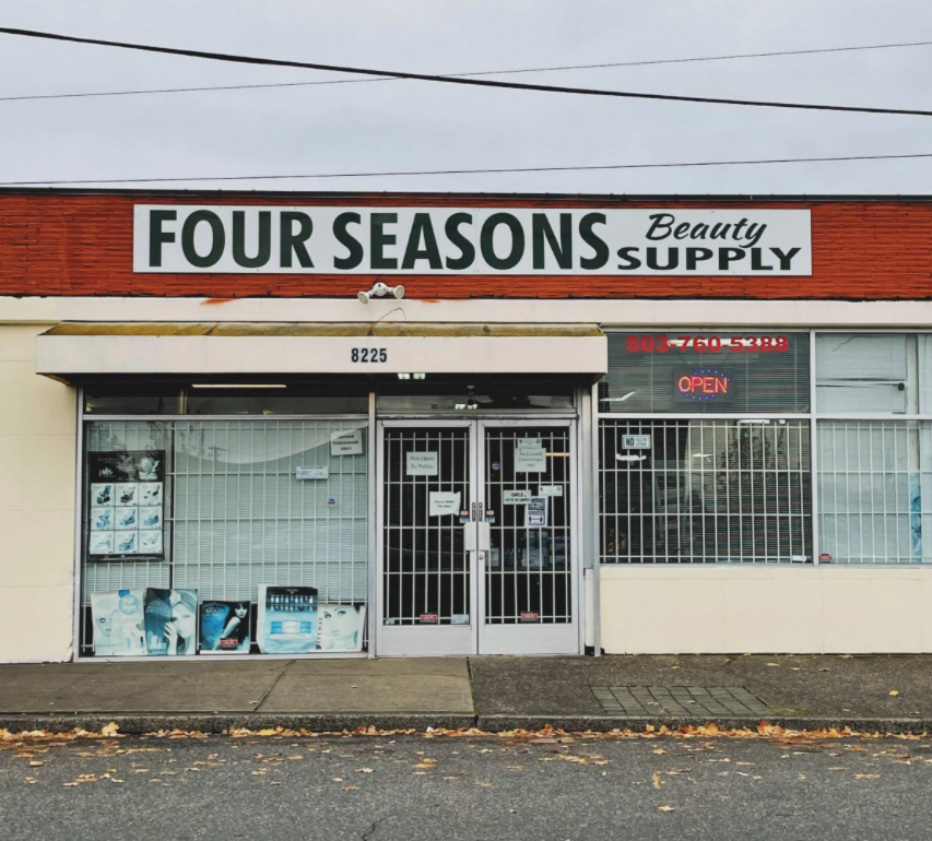Four Seasons Total Landscaping On Twitter And What Happened Then Well At Four Seasons Total Landscaping They Say That The Rudy S Small Heart Grew Three Sizes That Day Ornaments Here Https T Co B4zcnq7g68