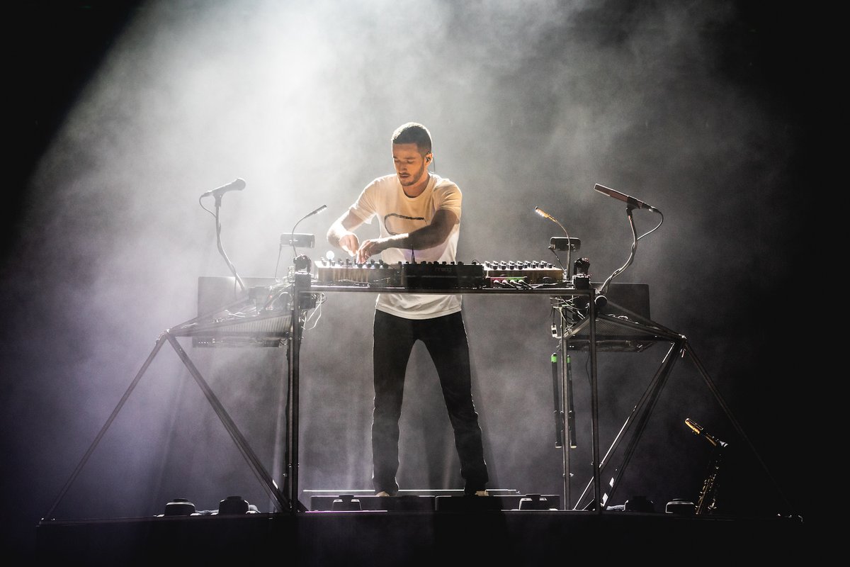 RemyMartineau's tweet photo. Lundi 30 novembre à 20h @ARTEconcertFR va diffuser un live de @thylacine_music aux Bassins de Lumières 🎧 Une belle visibilité pour #Bordeaux et ses lieux culturels ✨ https://t.co/kCMWNmxKuR