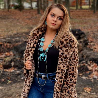 MadisonJudkins's tweet photo. #NewProfilePic https://t.co/hvEuBryHHY