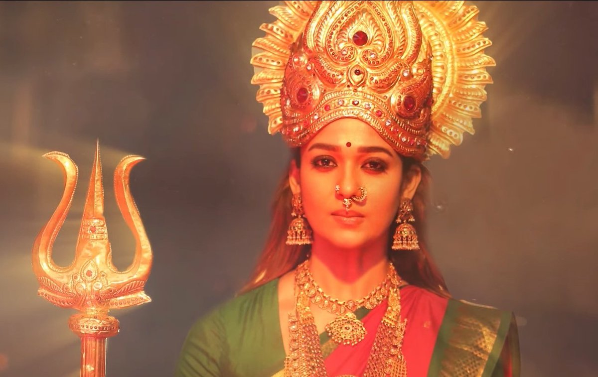 Thalaiviii Nayanthara as Goddess Mookuthi Amman!  ~ A Thread  #LadySuperstar  #Nayanthara