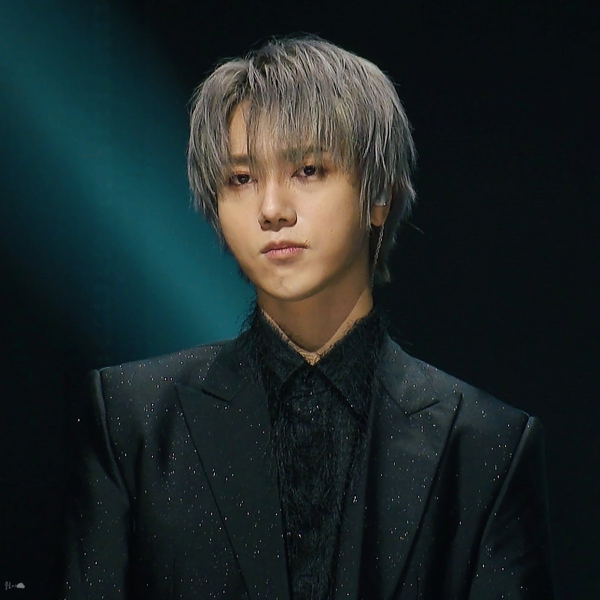 Yesung_Chloe's tweet photo. 저세상 미모 끝판왕 ㅠㅠㅠㅠㅠㅠㅠㅠㅠㅠㅠㅠㅠㅠ
진짜 너무너무너무..... 💘💘💘
어떻게 이래요 (´°̥̥̥̥̥̥̥̥ω°̥̥̥̥̥̥̥̥｀)

#예성 @shfly3424 https://t.co/amMgROLECb