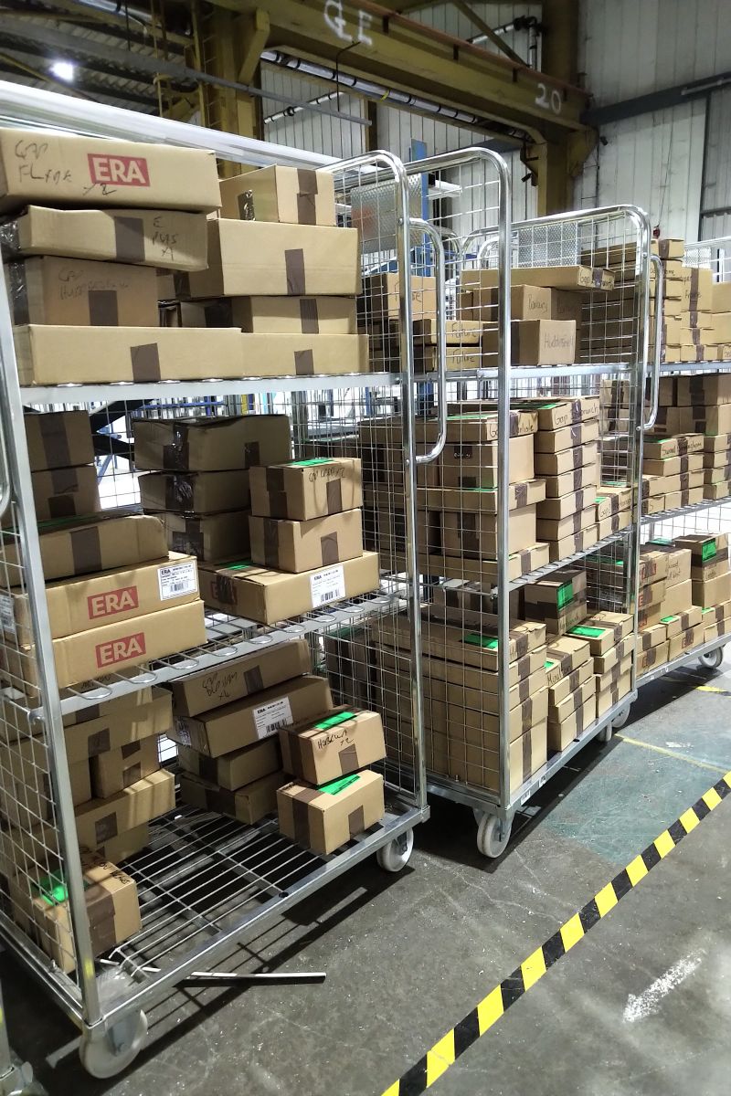 CustomadeGroup's tweet photo. Record week - 4998 frames in the week - huge effort last week from the Polyframe Norwich team. Thanks guys - that was a big weekend! #customade #polyframe #rehau #PVCuwindows https://t.co/C9dodqaI88