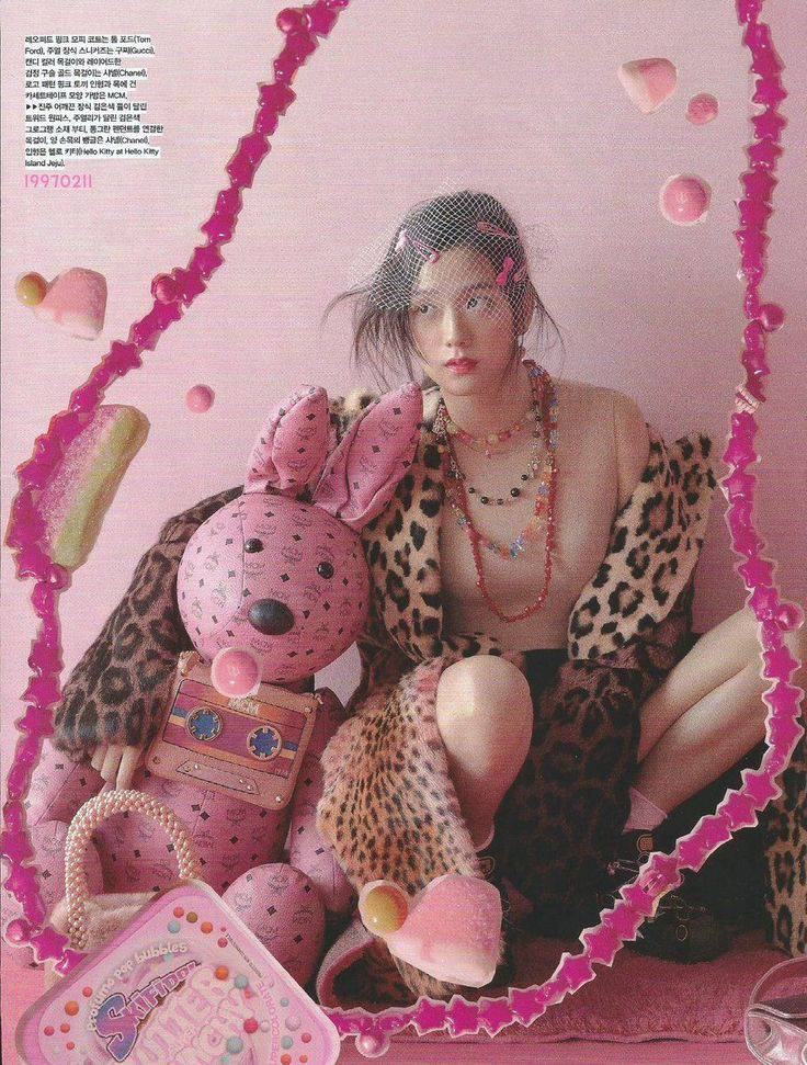 jichuhourly's tweet photo. #지수 #JISOO @BLACKPINK https://t.co/pvZaQmlB39