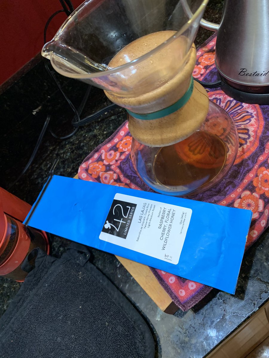 davidbrower's tweet photo. I am thankful for many things, but this morning I am especially grateful to @larrysbeans for roasting this bag I found  @42andLawrence. #MoreCoffee https://t.co/xiC5dSyMhC