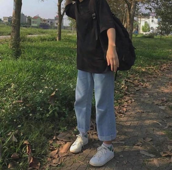 ชุดไปรเวทที่                        ชุดไปรเวทที่
สลิ่มคิดว่ากุจะใส่                  กุใส่