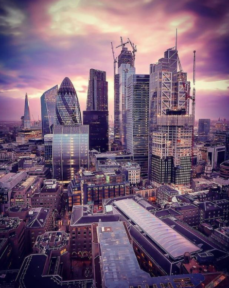 CheesegraterLdn's tweet photo. Sending some good vibes your way for the weekend with this magical image from justefe. We wish the sky looked like this!💜(📸creds via our instagram: https://t.co/9R4eufO23F) https://t.co/YyBGpVX6XA