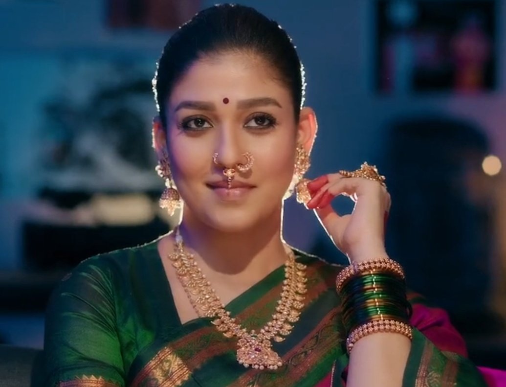 Thalaiviii Nayanthara as Goddess Mookuthi Amman!  ~ A Thread  #LadySuperstar  #Nayanthara
