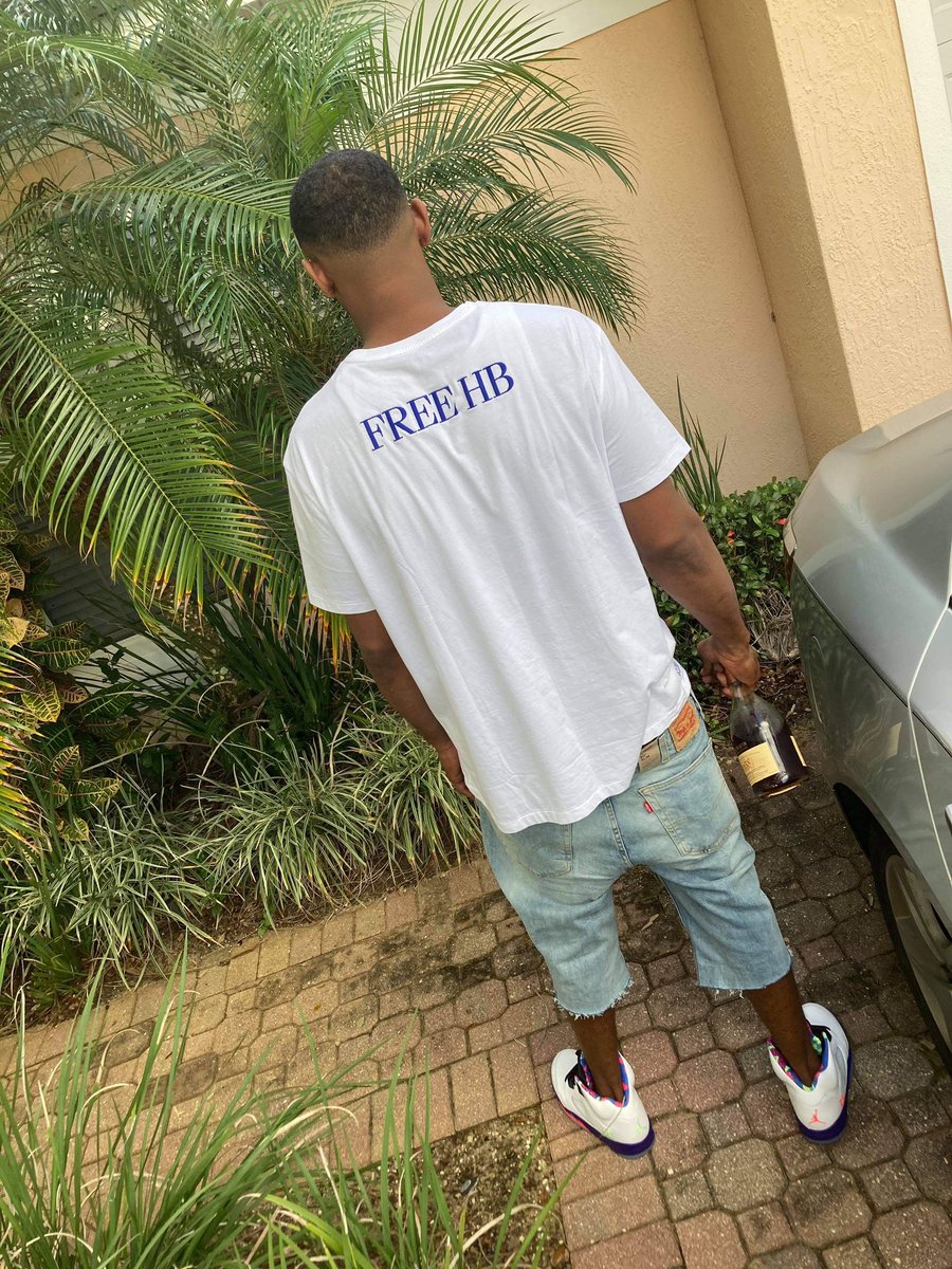 FreeHB16's tweet photo. Ain’t shit sweet I took the harder route 😈😎
#FreeHB https://t.co/vn9MfAfQt9