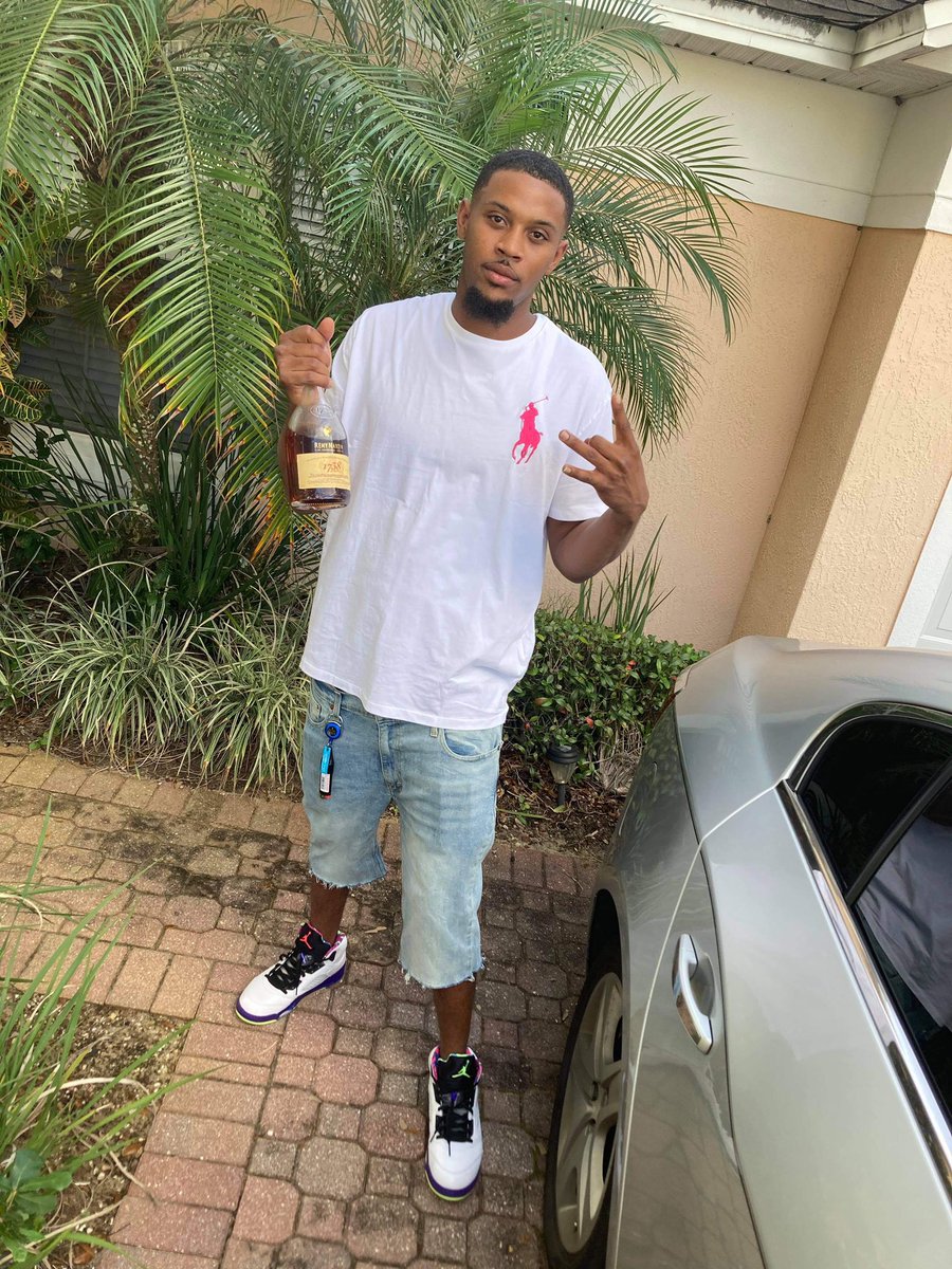 FreeHB16's tweet photo. Ain’t shit sweet I took the harder route 😈😎
#FreeHB https://t.co/vn9MfAfQt9
