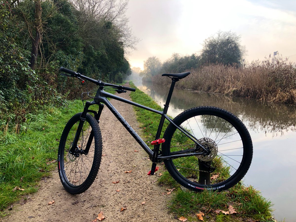 worcesterred's tweet photo. New bike day 

 @iamspecialized #chisel #specializedchisel  @gcntweet https://t.co/PYfjgcLxAk