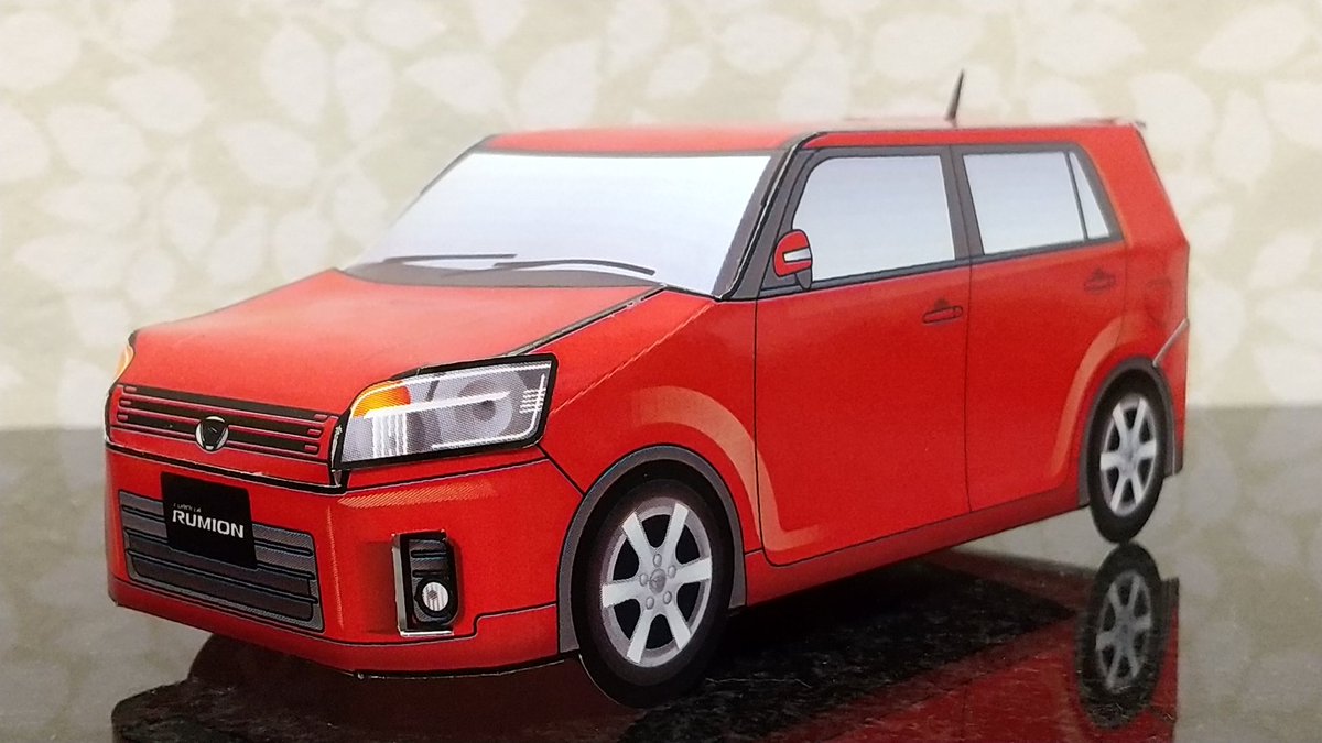 よし ペーパークラフト トヨタ カローラルミオン トヨタカローラ姫路 さんのホームページで公開されていた ペーパークラフト です 真っ赤なボディカラーがよく似合うクルマです 改めて見るとかなりスポーティーなデザインですね トヨタ