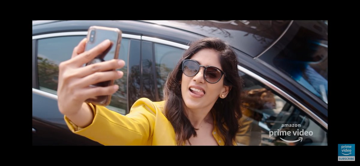 Harinani_'s tweet image. .@iChandiniC from #Bombhaat 😍 

(Expectations thakkuve e movie paina... Next 3 movies kummestam 😎)