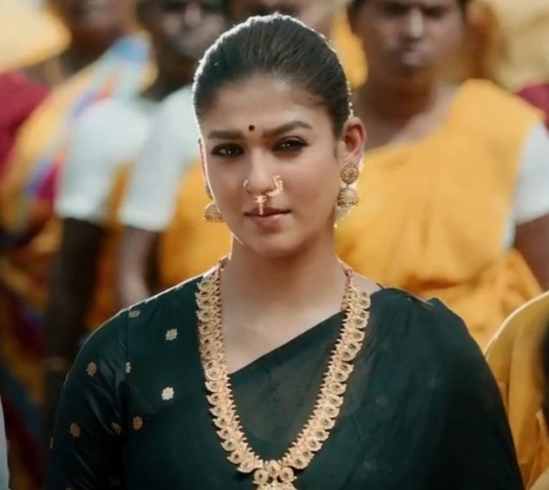 QUEEENNNN!   #LadySuperstar  #Nayanthara