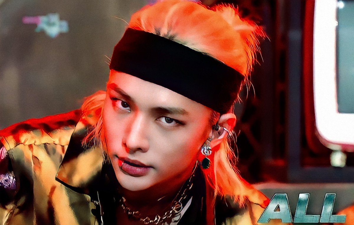 hyunjin lip ring ending fairy