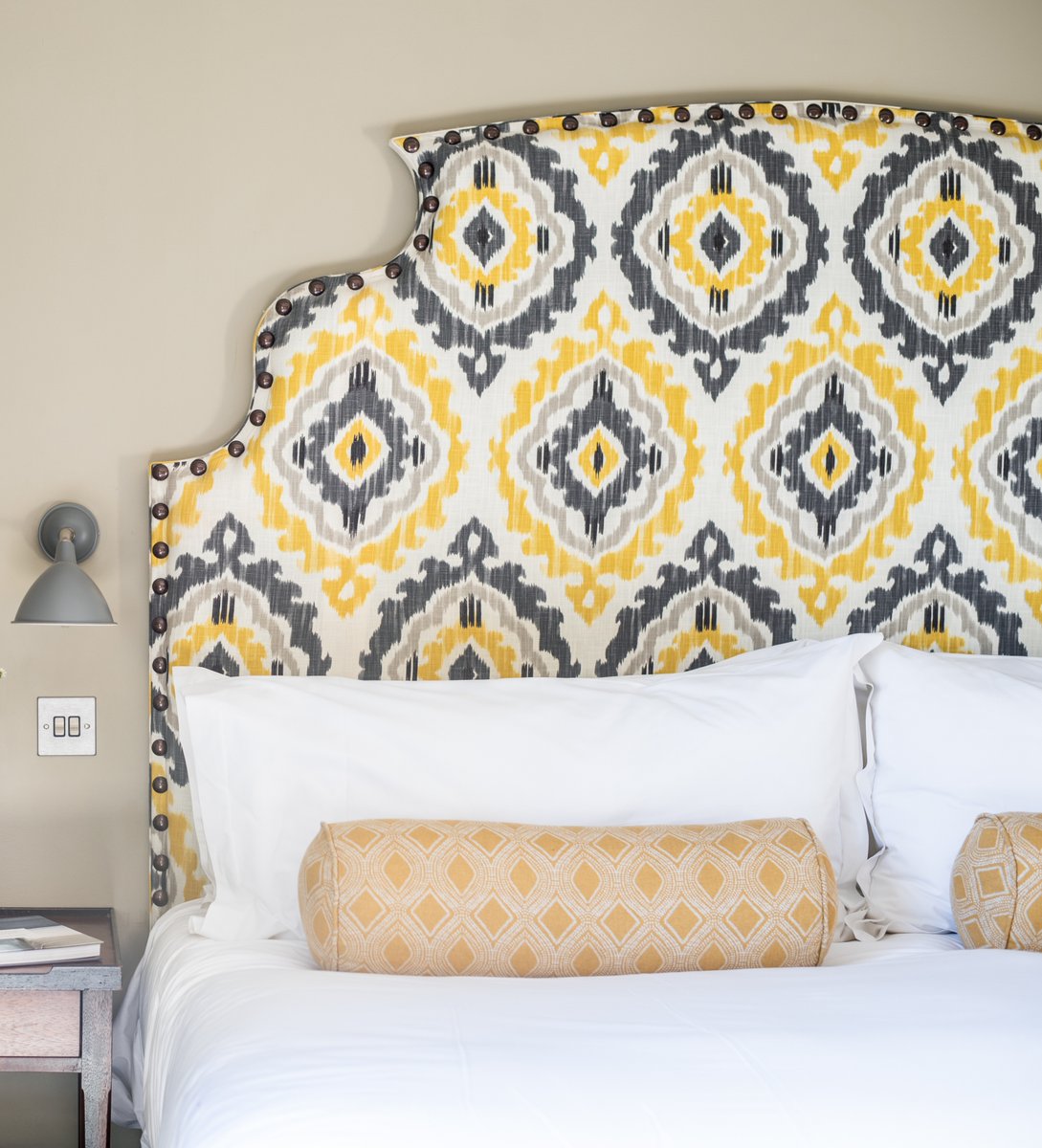 Our 10 fabulously luxurious suites provide a sanctuary for wellbeing and relaxation and with 2 nights for 1, it makes our Manor the perfect retreat for luxury lovers, peace-seekers and wellbeing travellers alike this new year.

burleymanor.com/offers/journal…