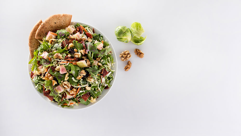 🍏 Chop up your apple and try our recipe for Shaved Brussels Sprouts & Apple Salad. #saladrecipe #brusselssprouts #apples https://t.co/3vl6iHE1Zu https://t.co/4hX158TEKy
