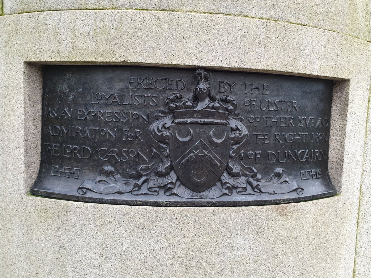 4/6 'Erected by the Loyalists of Ulster as an expression of their love...' (Not manly love, of course, the gruffly affectionate punch-in-the-shoulder-after-a pogrom kind.) 'Dum spiro spero' - 'While I breathe I hope'. Says it all, really.
