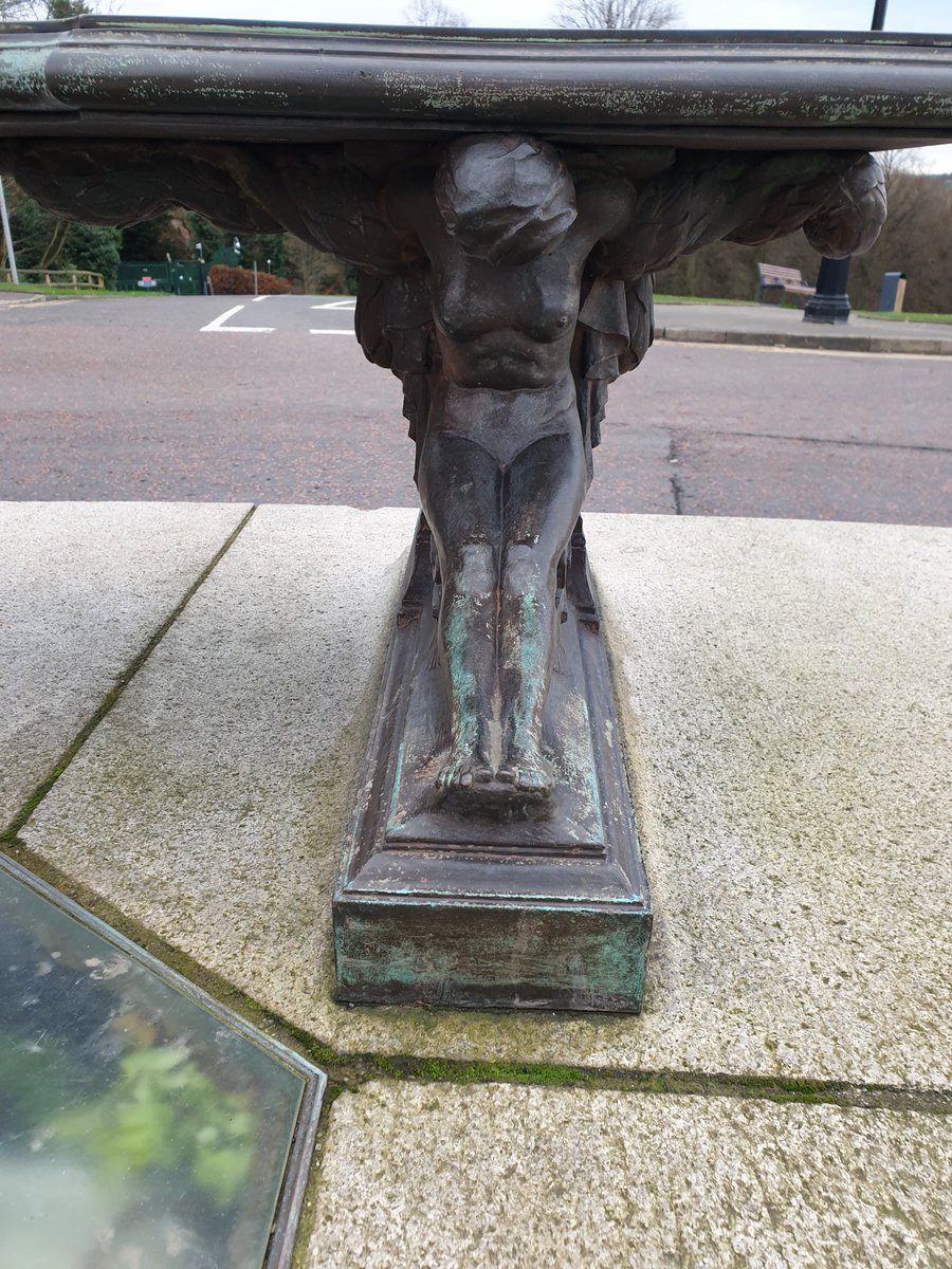 6/6 On the four benches there's a total of 16 floozies in the nip. Do these get covered up at demos in consideration of good-living loyal Ulster folk? Let's hope so. Wouldn't want my pastor exposed to the exposed.