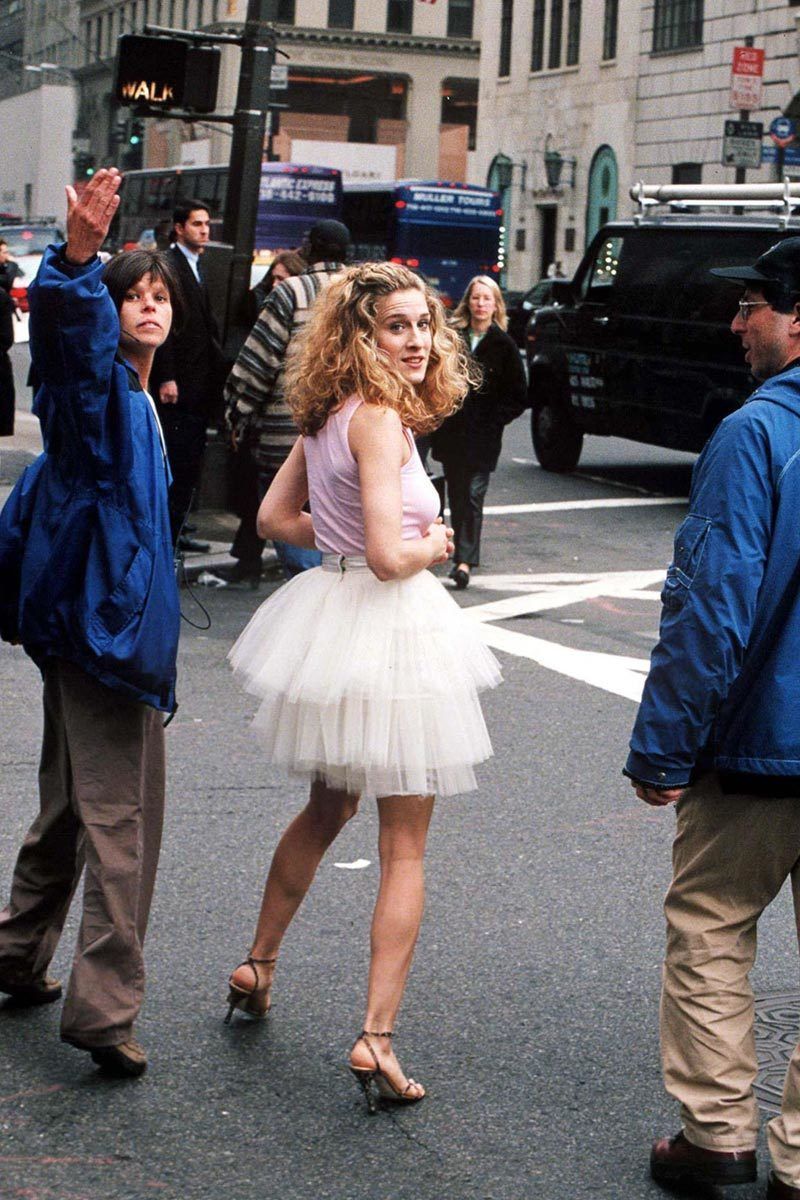 PalmeraMagazine's tweet photo. “La vida te da muchas oportunidades para meter la pata, lo que significa que tienes la misma cantidad de oportunidades para hacerlo bien”
- Carrie Bradshaw - 
#FelizViernesATodos #FraseDelDia ✨ https://t.co/JHEez548yu