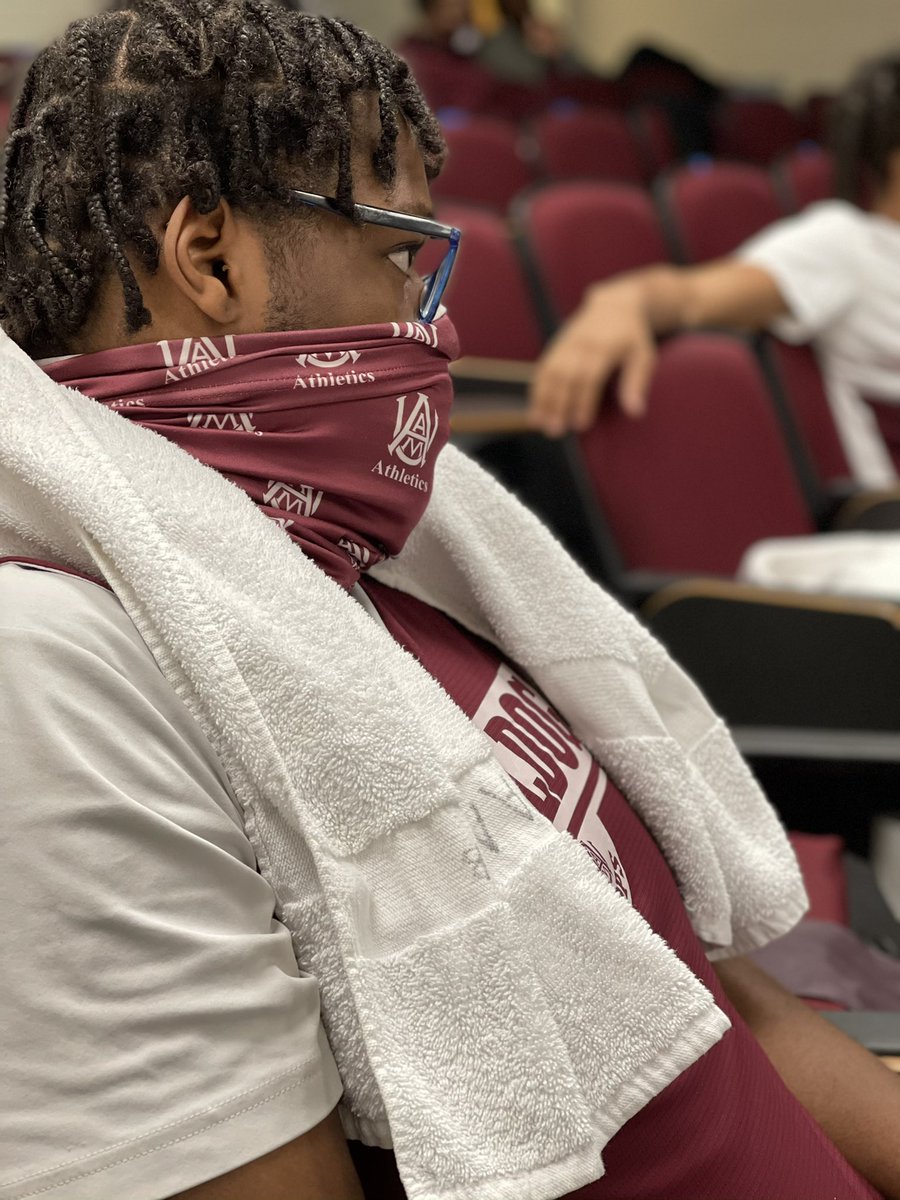 Bulldogs_Hoops's tweet photo. 🔒 IN ‼️

#AAMU 🐶 | #UnselfishFor40 ⏱ https://t.co/CZ2KDSmz5W
