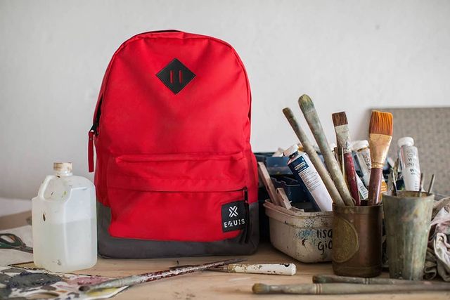 equismx's tweet photo. Para estudiantes, artistas, diseñadores, contadores, viajeros y demás. Equis es la mochila para todo mochilero de corazón. 🎒❤️ https://t.co/ujS4reGabp