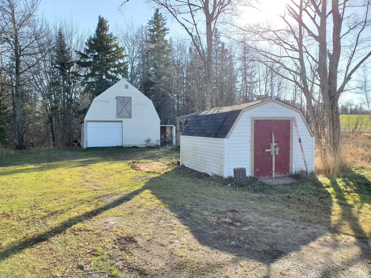 EricMurrayR's tweet photo. 🏠 New Listing - 10 Trafalgar 🏠
.
📍 - Dundas, NB
💲 - 94,900
🛏 - 2
🛁 - 1
.
Eric Murray - Greater Moncton Realtor
📞 - 506-863-8802
💻 - ericmurrayrealestate@gmail.com
https://t.co/ZXwPmuAIBa 
Team Leslie - RE/MAX Avante
.
.
.
#irishtown #moncton #monctonnb #newbrunswick https://t.co/boVHmwnsk3
