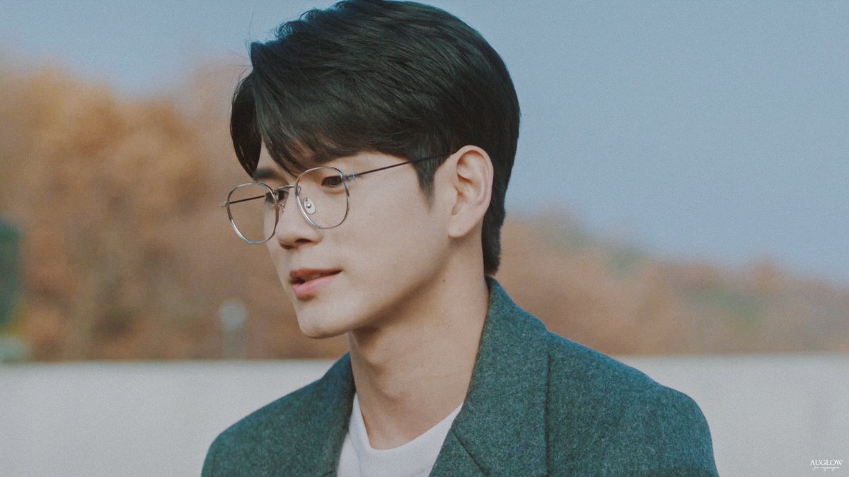 Auglow825's tweet photo. 🤓️#옹성우 #OngSeongWu #경우의수 https://t.co/WJhLqNzL9Q