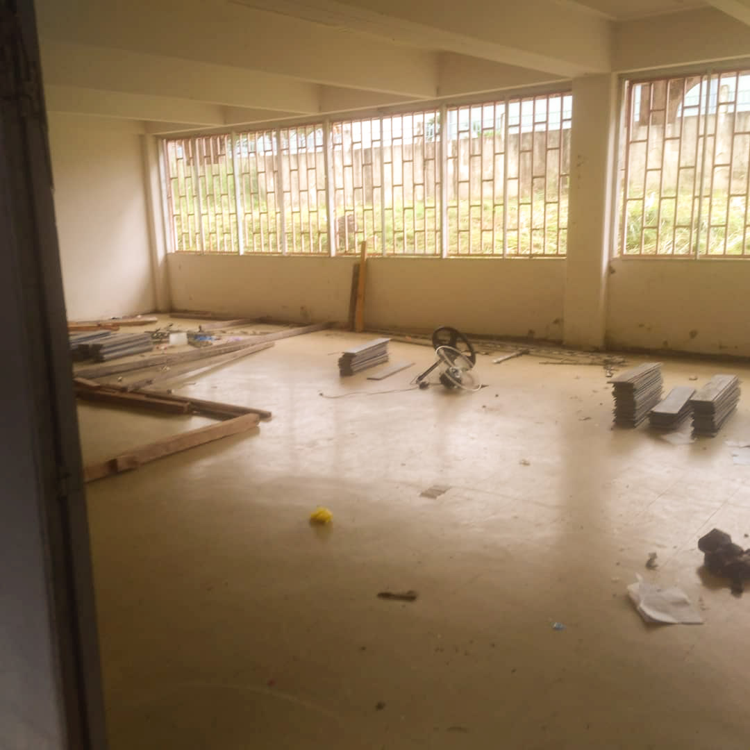 GabonRoad's tweet photo. PROJET 1 - SEMAINE 1 : Réhabilitation de l'internat du LTOB https://t.co/Qq0npvW0tu