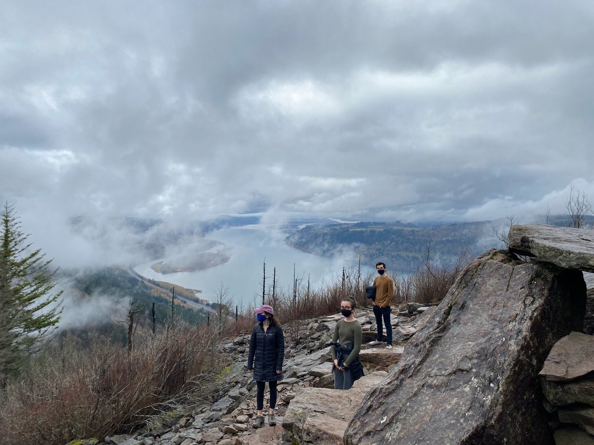 Mel03114501's tweet photo. Thanksgiving morning hike. Make sure you go outside, crypto fam ❤️ https://t.co/LCgtnxPX3C