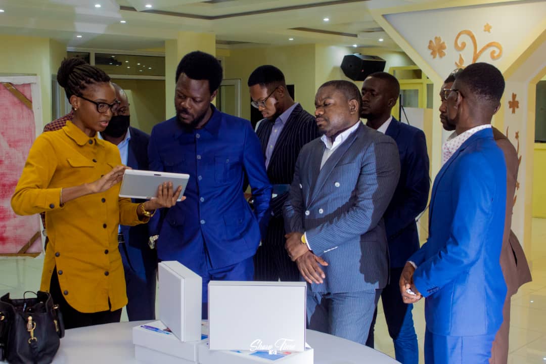 FNJEC2's tweet photo. Le Coordon National de la #FNJEC @erickmakuala1 a participé ce merc  au Forum de l'innovation des Jeunes Congolais.Ayant accompagné cette initiative dès le début et classer parmi les principaux intervenants, il a invité L'Etat à soutenir les jeunes entrepreneurs. https://t.co/i3jv1NILSx