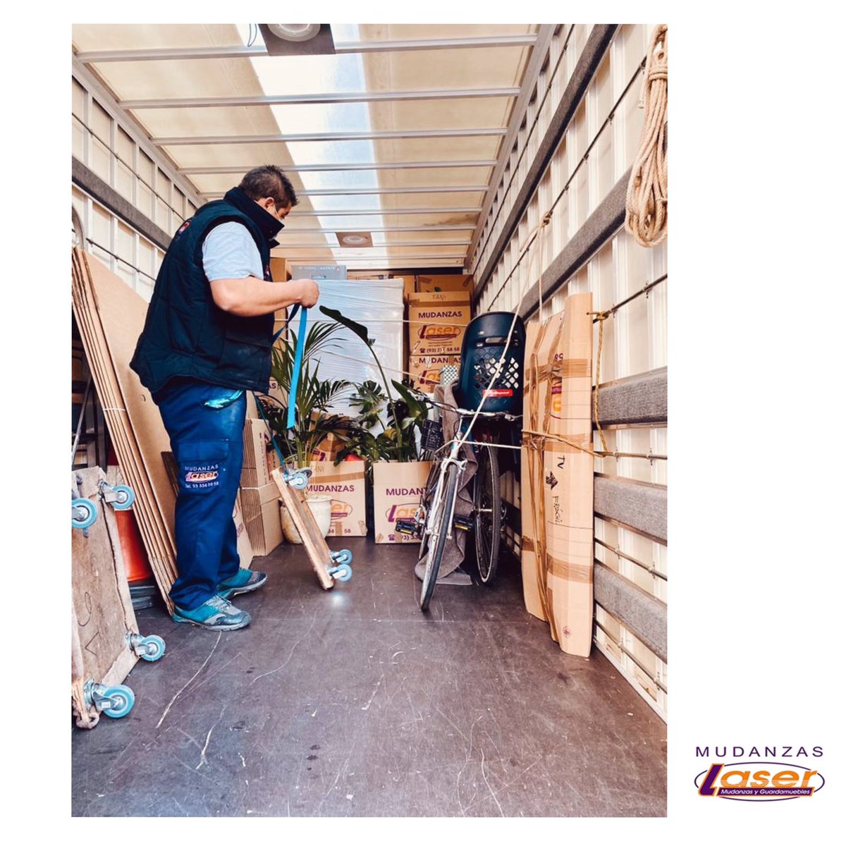 mudanzaslaser's tweet photo. #Nosocupamosdetodo : #Embalar, #empaquetar, desmontar y montar #muebles, cargar y descargar el #camión. Si quieres #mudarte, nosotros te ayudamos en tu #mudanza. Contacta con nosotros!
933345858; 608762740; info@mudanzaslaser.com; https://t.co/Ege2iYHTvp
#mudanzasláser https://t.co/xD43ch3wwd