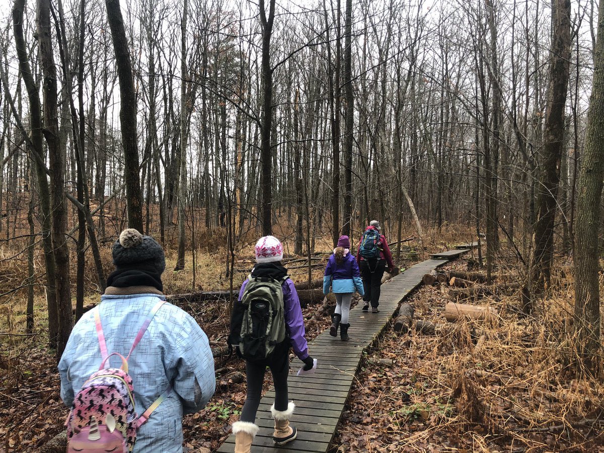 GGCOrangeville's tweet photo. It is always a great day to #hike the @BruceTrail_BTC! 3rd #Orangeville #Pathfinders taking on the #HappyTrailsChallenge. Guider Lisa was a fantastic resource! #everythingshewantstobe #IntoTheOutdoors #PhysicalSelf @girlguidesonnv https://t.co/z3Vq3NhyW6