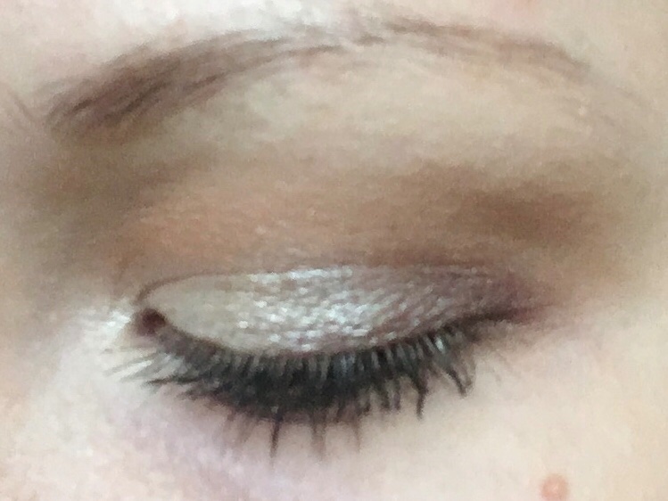 SoulWinchester_'s tweet photo. The random eye look that I won’t actually be wearing anywhere is done. Haha.
#funwithmakeup https://t.co/2C2zor95BK