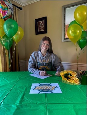 Central York Girls Hockey Association are pleased to announce that their 2020/21 Jr Panther Lauren Schell has committed to play NCAA Division III Women’s Hockey for the Oswego State University Lakers in Oswego, New York for the 2021/22 season.