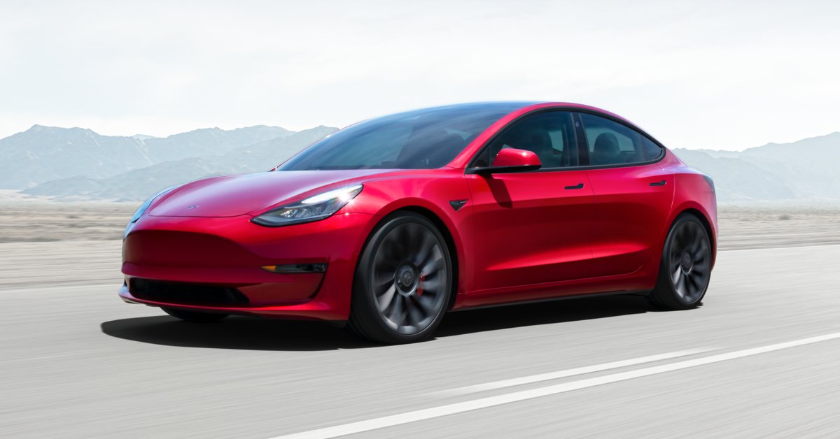 TSLAEnFR's tweet photo. À voir sur National Geographic : un court reportage sur la fabrication d'une Tesla Model 3 dans l'usine de Fremont en Californie ! ⚡
"Made in USA : La voiture électrique" https://t.co/E3cJhG23hL